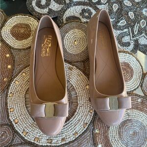 Salvatore Ferragamo Women's Beige Patent Flats